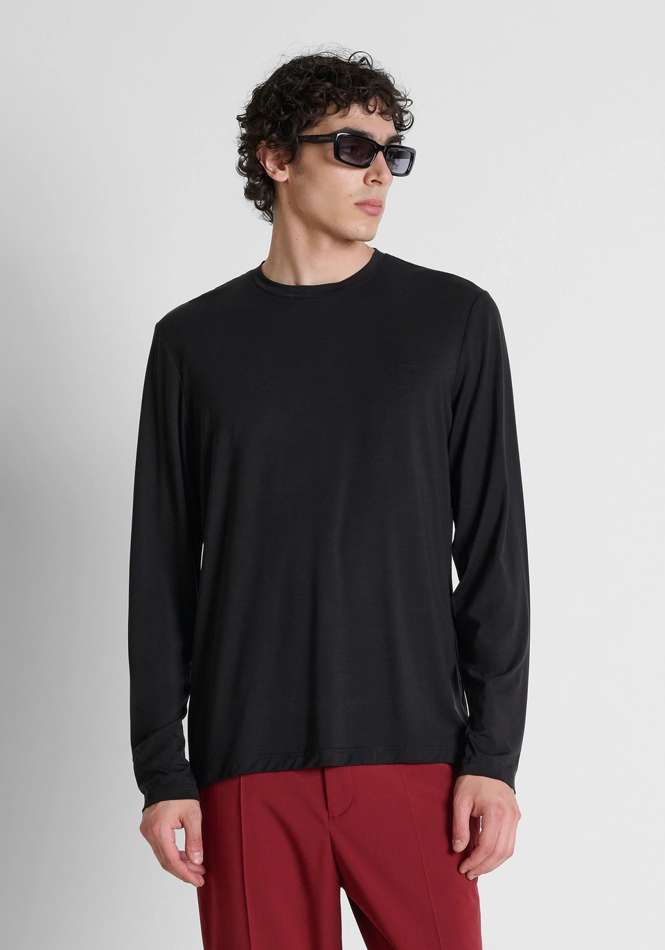 Футболка ANTONY MORATO MMKL00336FA100259---9000